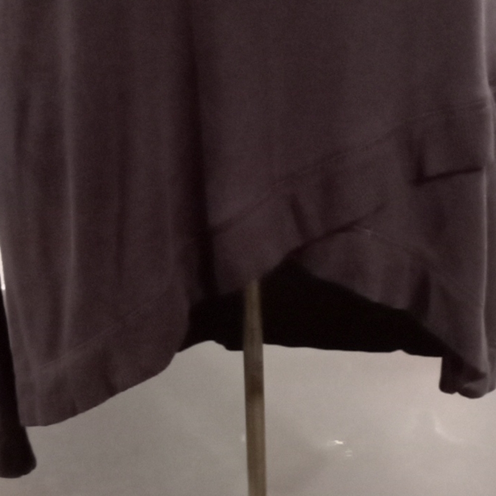 Woman Top. NWOT. Avia. XL - Picture 2 of 5